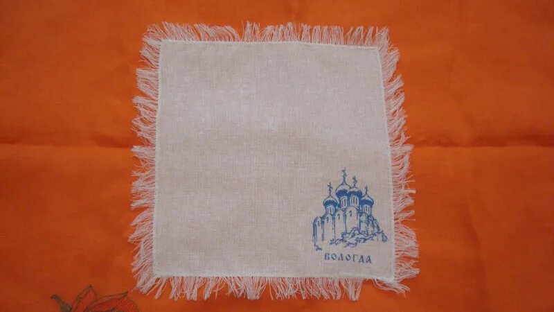 Салфетки с бахромой из ткани. Салфетки с бахромой из ткани. Салфетка с бахромой. Салфетки с бахромой из ткани. Салфетка с вышивкой.