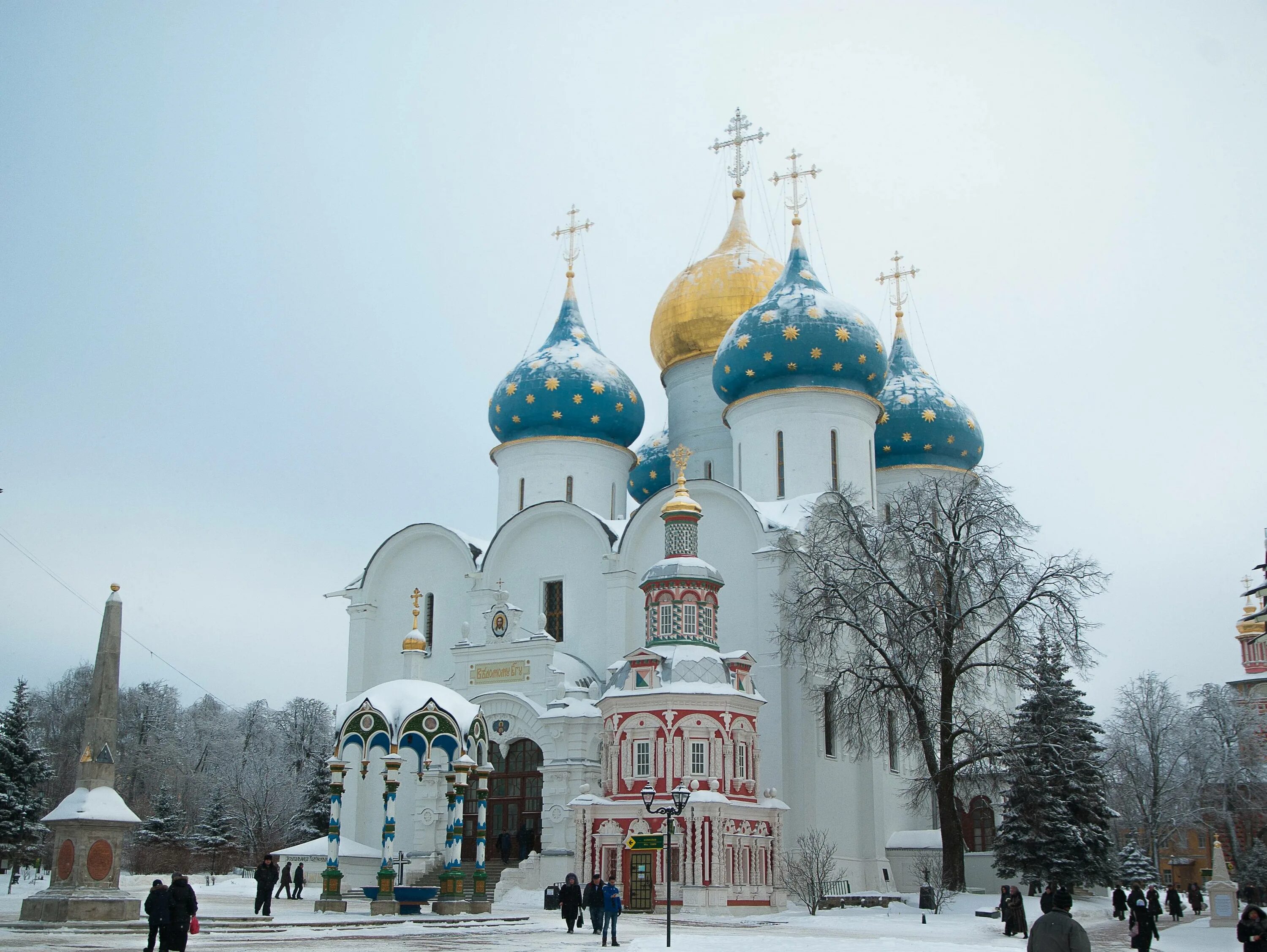 Церковь в посаде