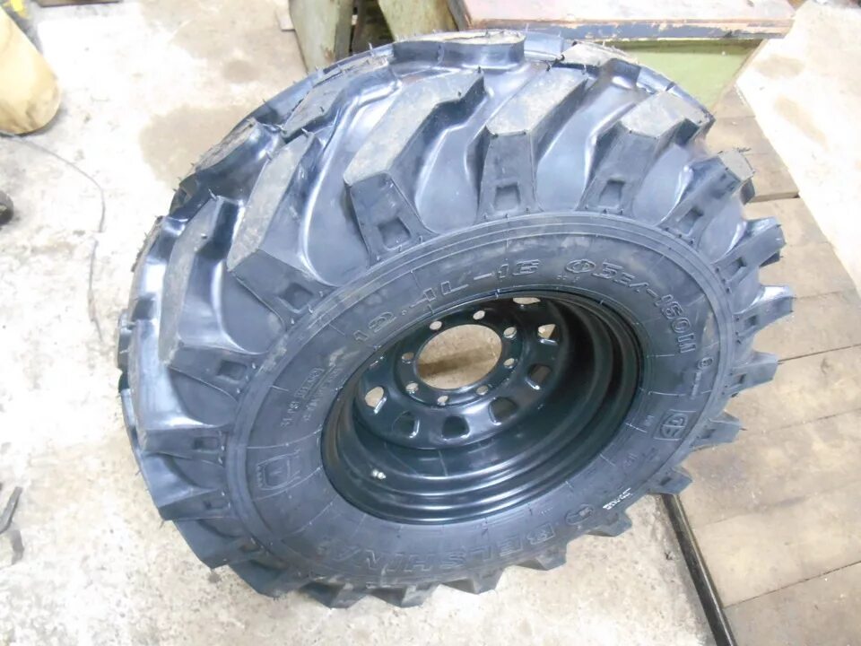 Фбел-160м на уаз. Белшина на уаз фбел-160м. 4l-16 фбел-160м белшина 8 111 a6 tt. Шины фбел 160. Мт резина.