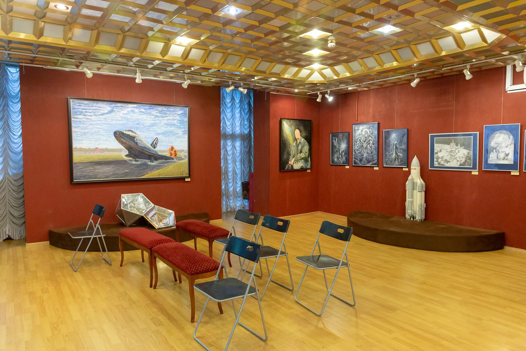Выставочный зал тушино зал. Выставочный зал тушино. Галерея тушино. Музейно-выставочный центр тушино. Музей-выставка тушино.
