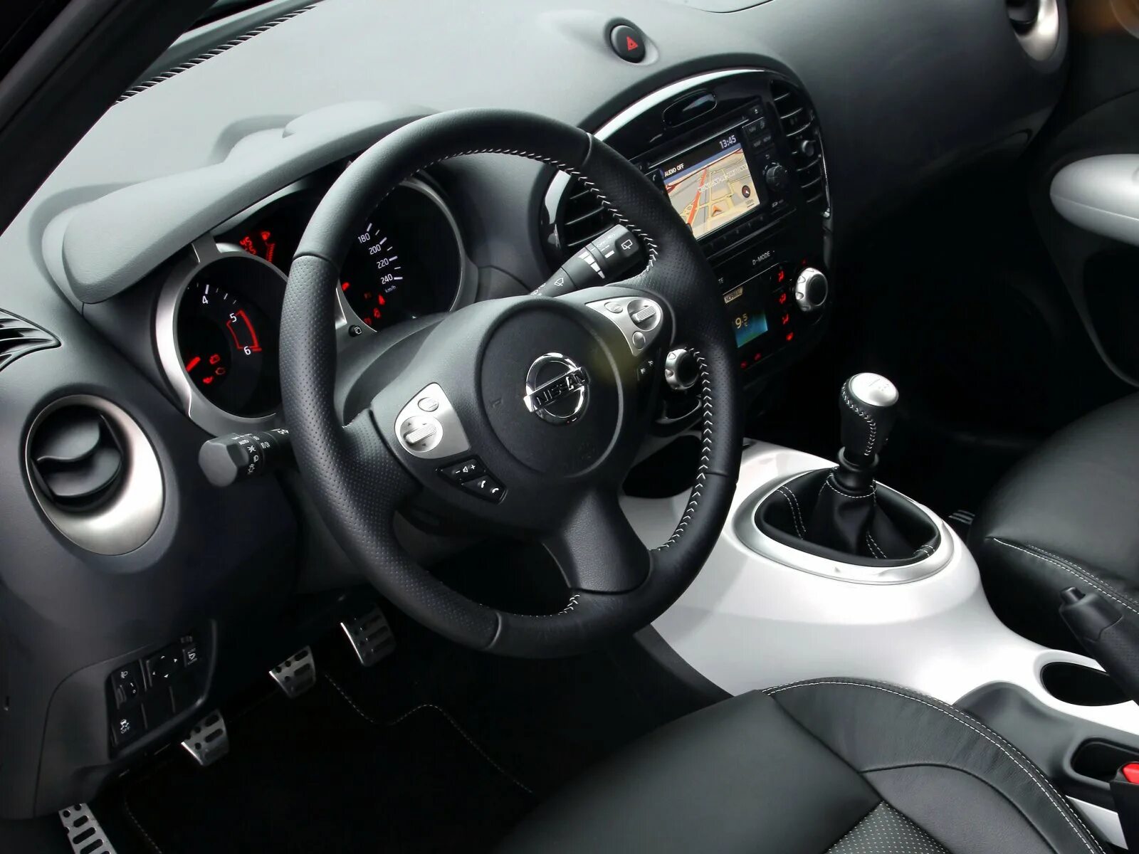Салон джук. Салон джук. Nissan juke салон. Nissan juke 2015 салон. Ниссан жук 2018 салон.