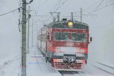 Поезд метель
