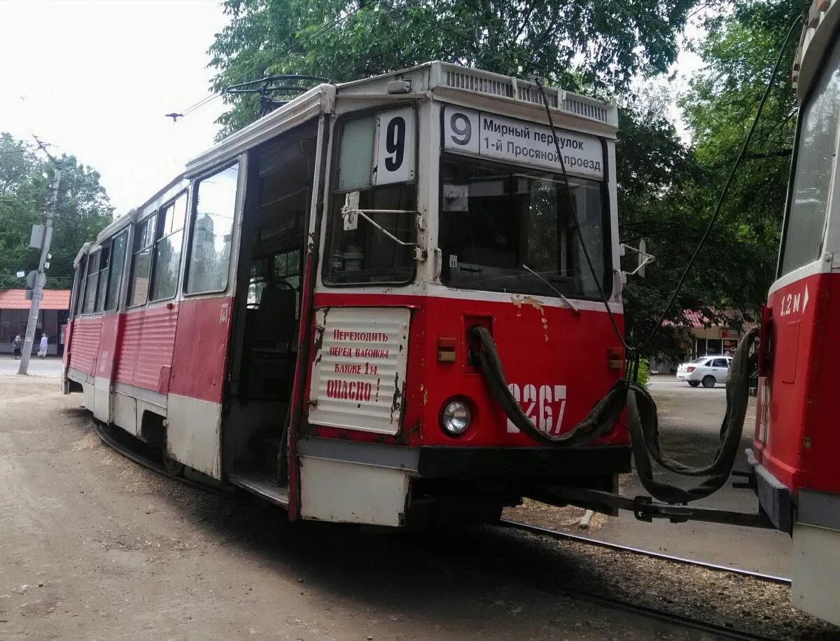 Трамвай 9 саратов маршрут. Северное тушино трамваи. Новый трамвай в калининграде. Саратов трамваи остановка. Трамвай 1 саратов.