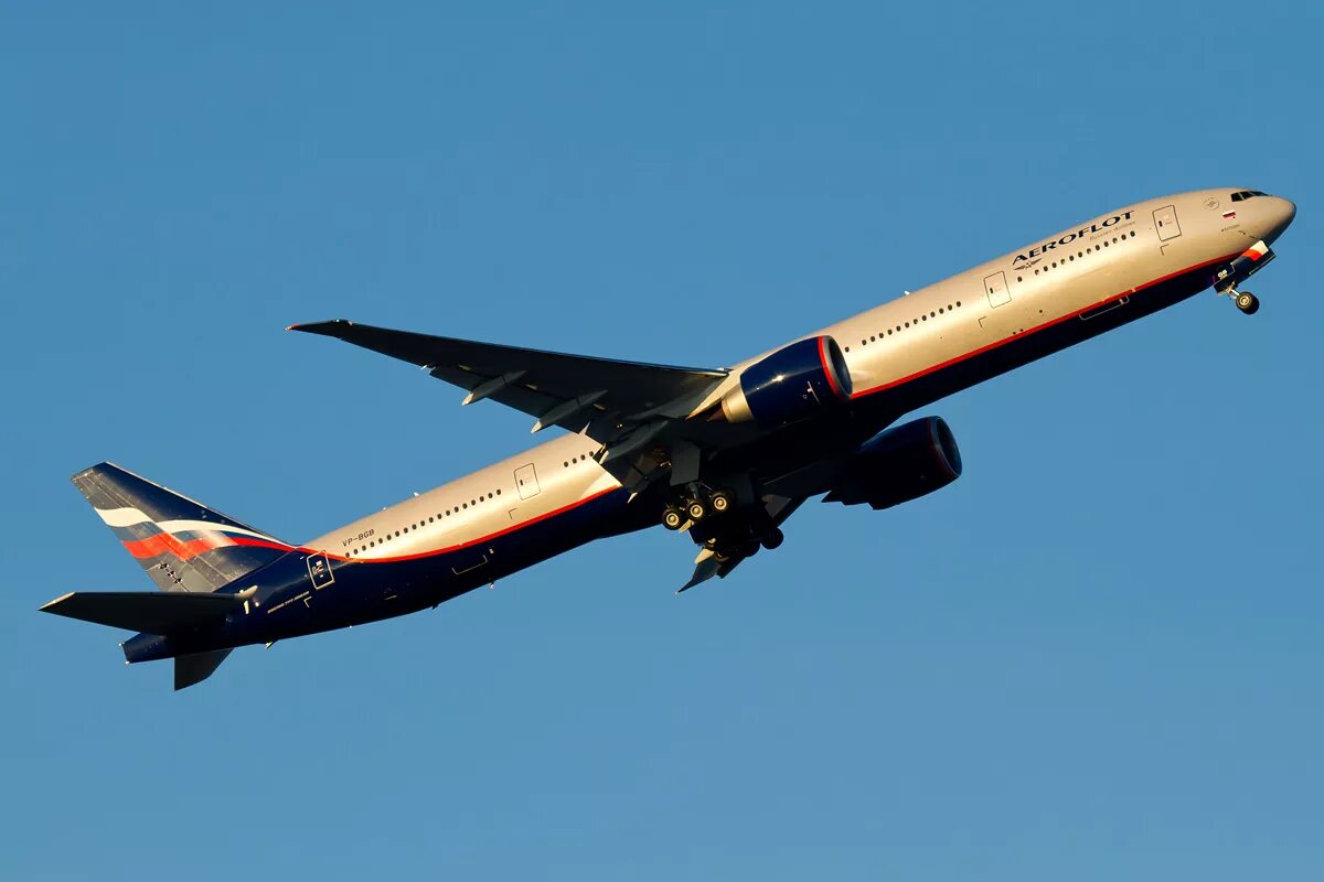 Aeroflot 777. Боинг 777 300 er Аэрофлот. Боинг 777 Аэрофлот. Самолёт Боинг 777 Аэрофлот. Самолет Аэрофлот Boeing 777-300er.