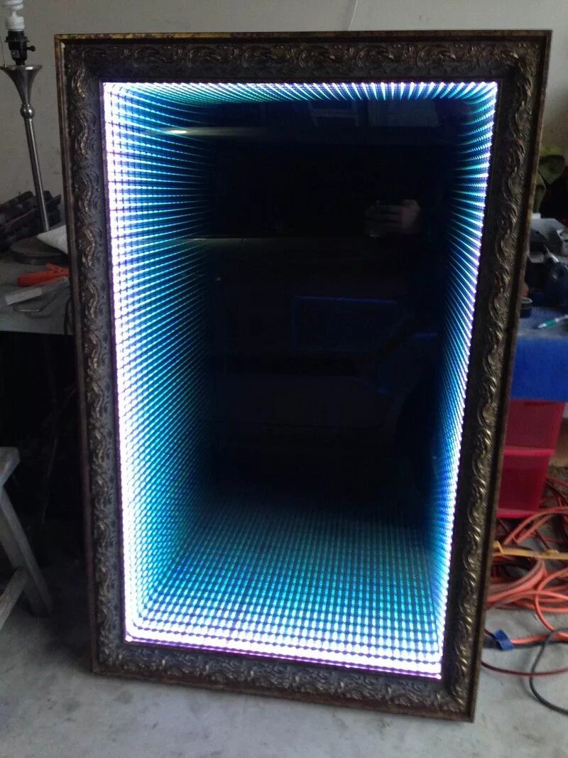 Купить рамку с подсветкой. Инфинити Миррор Бесконечное зеркало. Зеркало "Infinity led" туннельное d 600 с подсветкой. Инфинити Миррор зеркало. 3d зеркала с эффектом бесконечности.