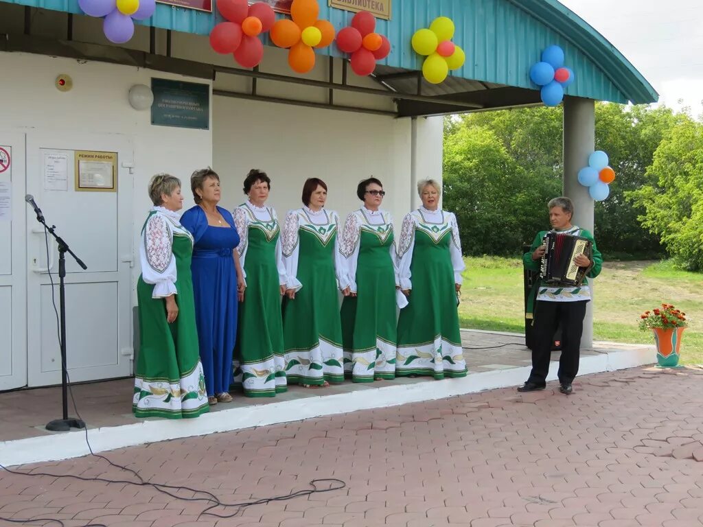 Александровка тюменская область. Никулино, ул. Александровка тюменская область. Житель тюменской области поджег село. Село александровка сладковского района тюменской области.