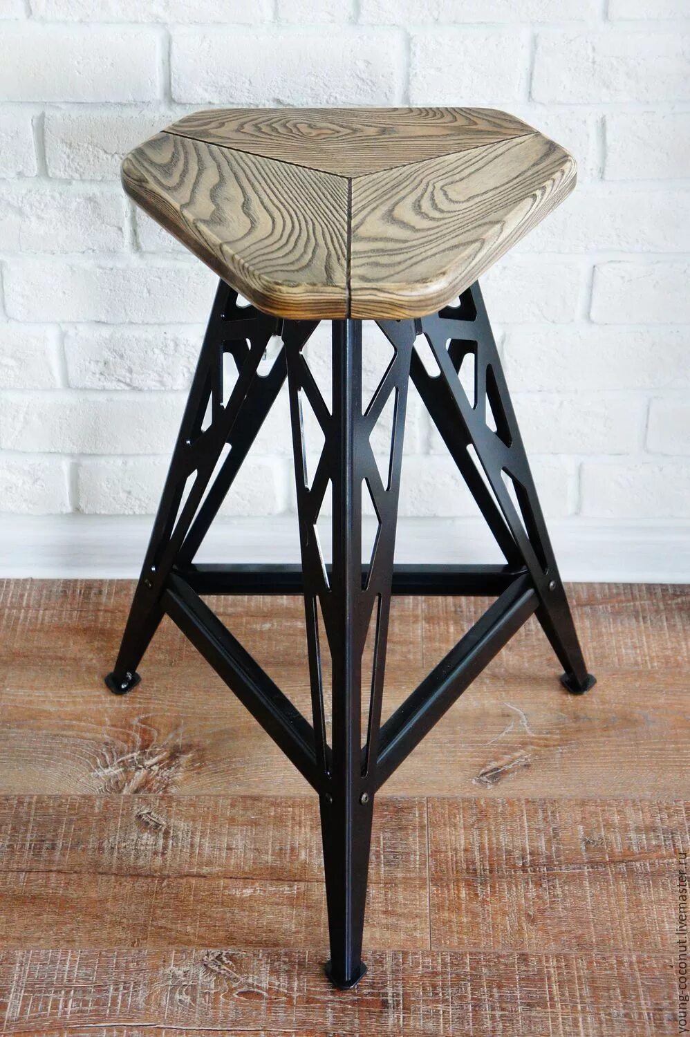 Табурет из профильной трубы. Табурет фкп смз. Табуреты пенёк зми. Табурет толикс 850 см. Табурет металлический.