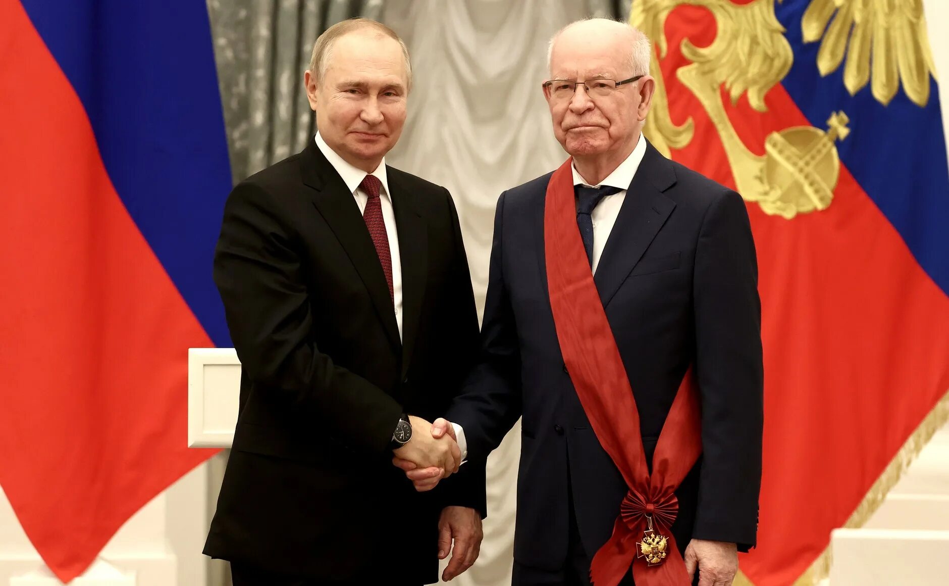 Награждения декабрь 2022. Награждения декабрь 2022. Награждение героев россии в кремле. Награждения декабрь 2022. Вручение госнаград 20.