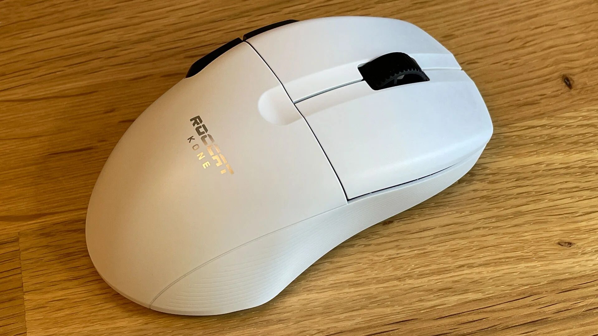 Kone pro купить. Roccat kone Pro. Мышь Roccat kone Pro. Roccat kone Pro Air. Roccat kone Pure Air.