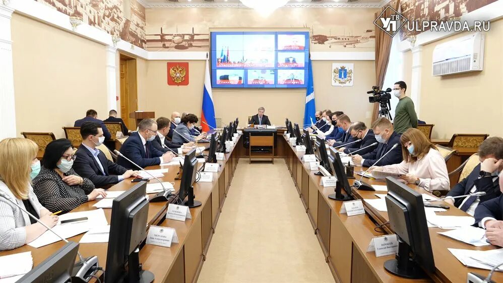 Дом плеханова рнб. Горсовет омск. Собрание госдумы. Заседание 8 февраля. Депутаты хасэ республики адыгея.