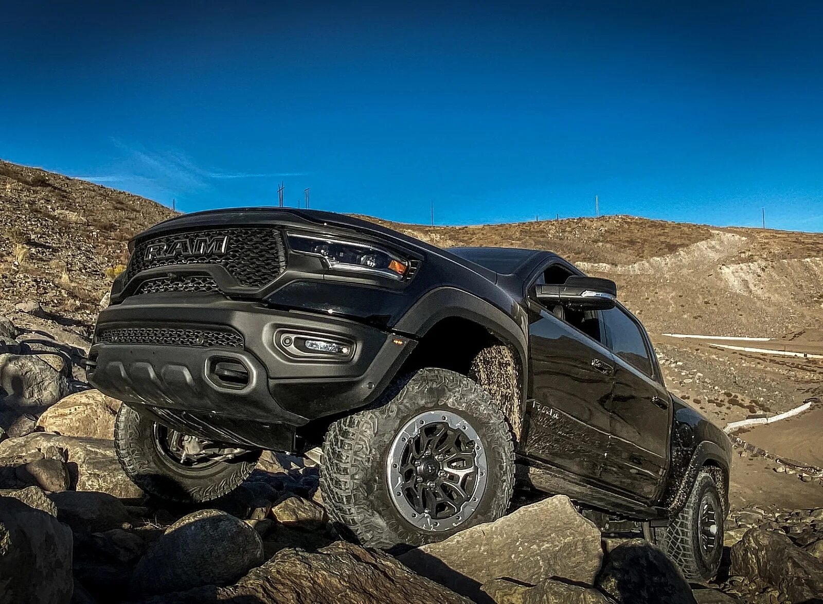 Ram 3500 расход топлива. форд раптор 2022. додж рам trx 2021. Ram 1500 trx 2022. Ram trx расход топлива.