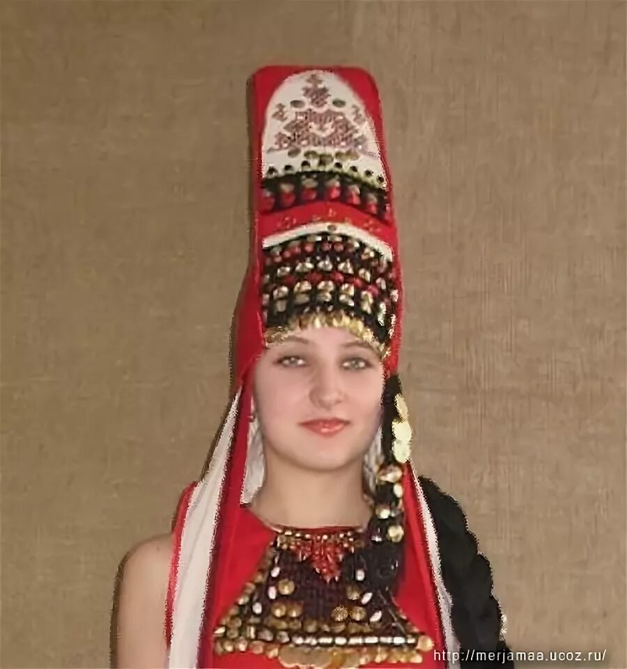 мордовский национальный головной убор женский. мордовский головной убор эрзянка. головной убор сорока у мордвы. панго мордовский головной убор. мокша национальный мордовский головной убор женский.