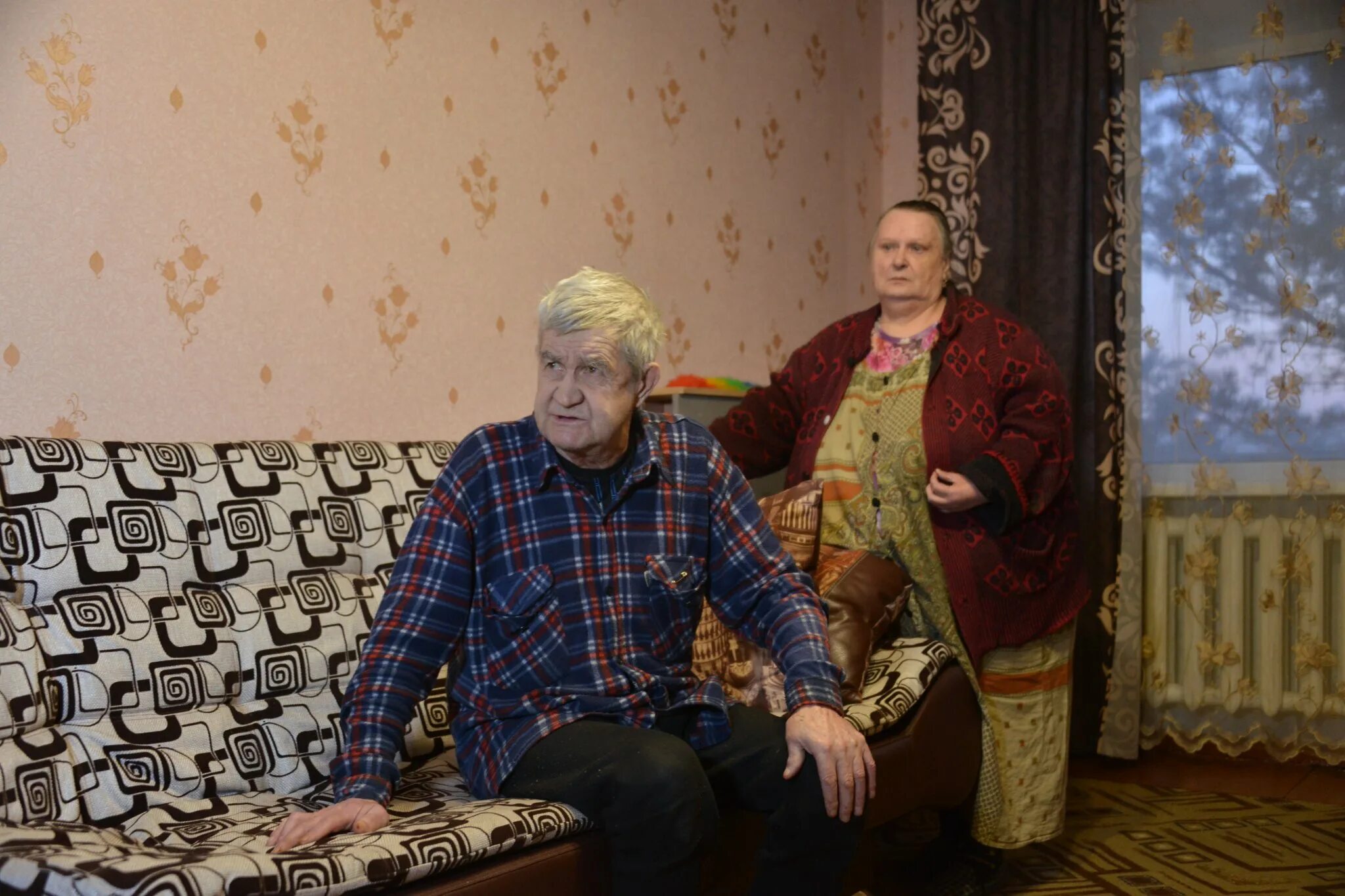 Пенсионеры 2020. Пожилая пара Магадан.
