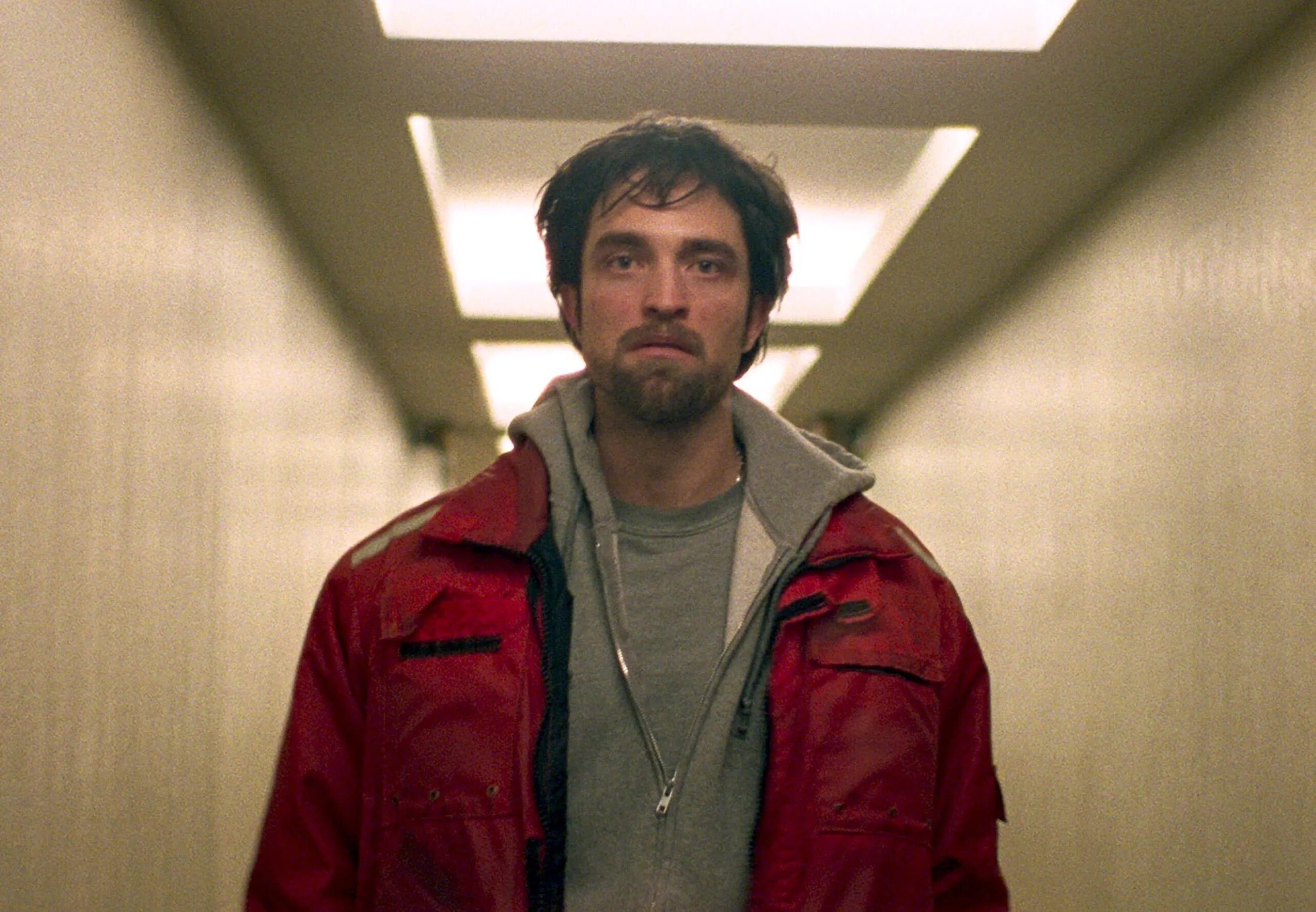 Б г время лучшее. Robert Pattinson good time. Хорошее время good time 2017.