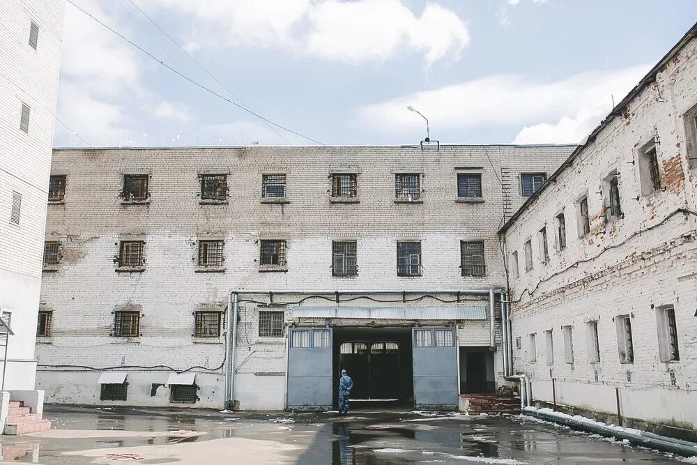 Сизо 1 краснодар внутри. Сизо сыктывкар верхний чов. Телефон приемной сизо. Сизо 1 краснодар. Расписание приема передач в сизо 1.