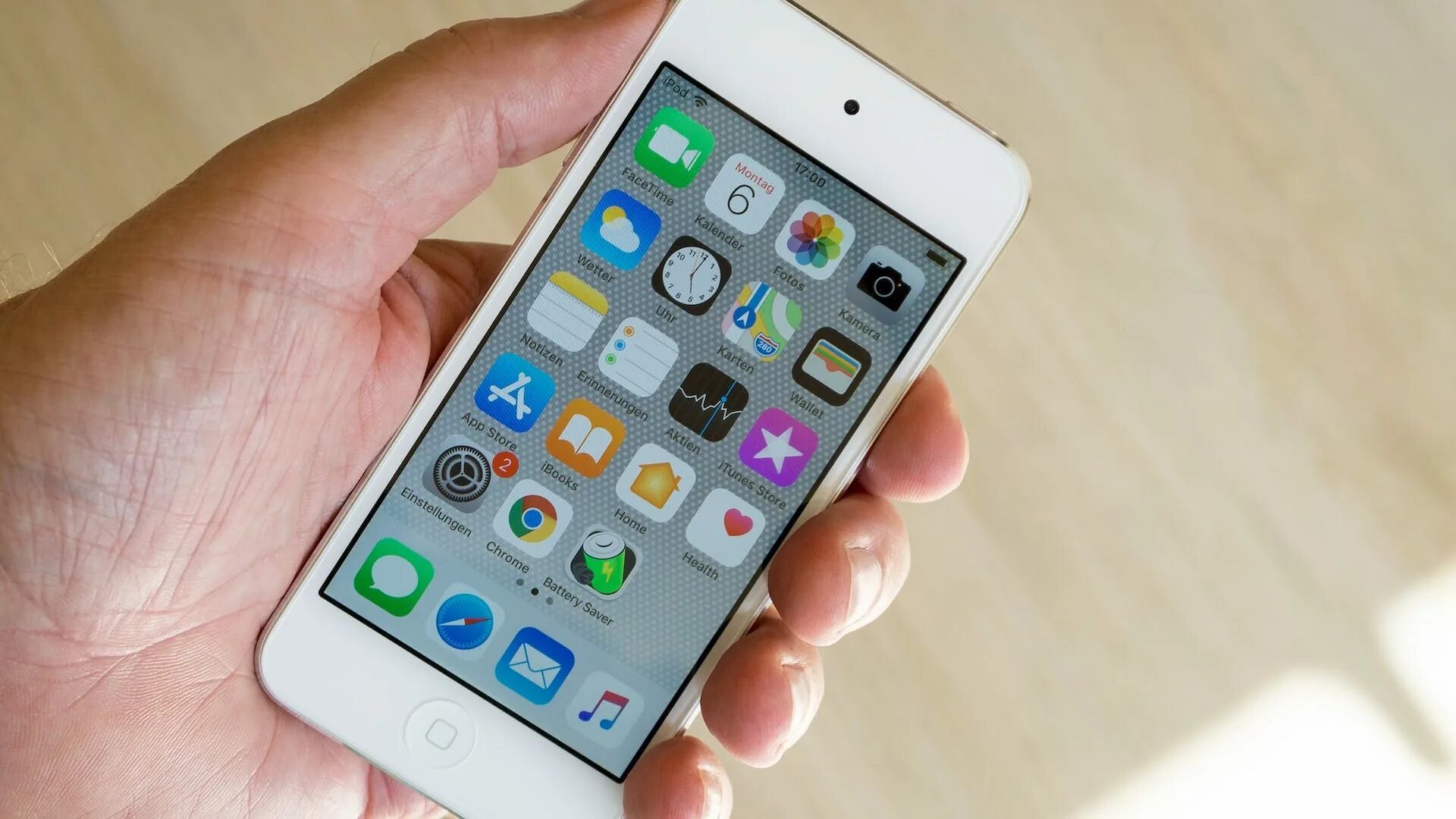 Дешевый apple iphone. Айпитер айфоны. Apple iphone 5. Iphone piter магазин 12. Недорогие айфоны медика.