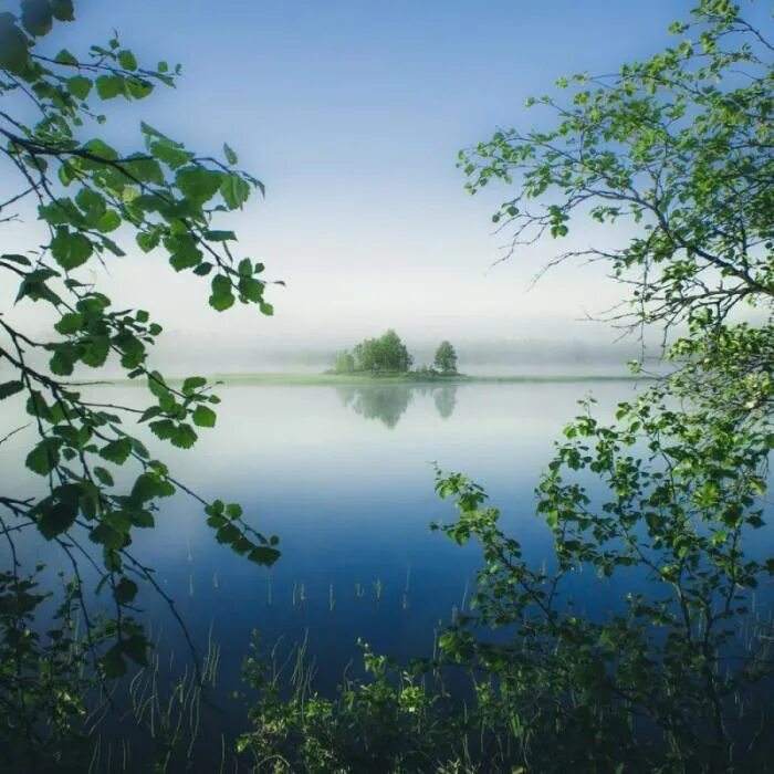 Водную гладь озера. Финскому фотографу Юусо Хамалайнену (Juuso Hämäläinen). Водная гладь. Тихая гладь воды. Зеркальная гладь воды.