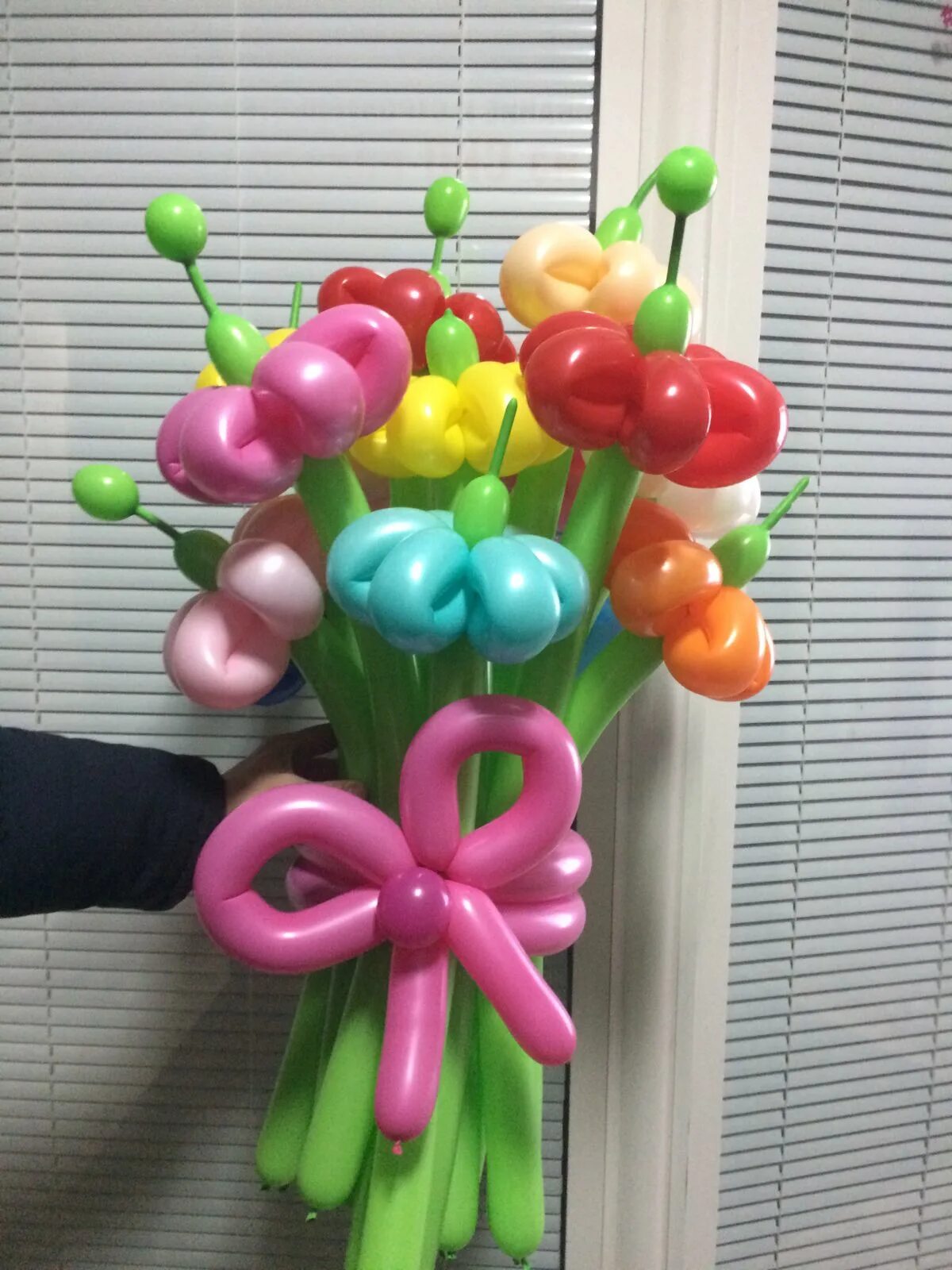 Букет из шаров. Цветы из шариков. Букет из шаров ШДМ. Цветы из шаров для моделирования.