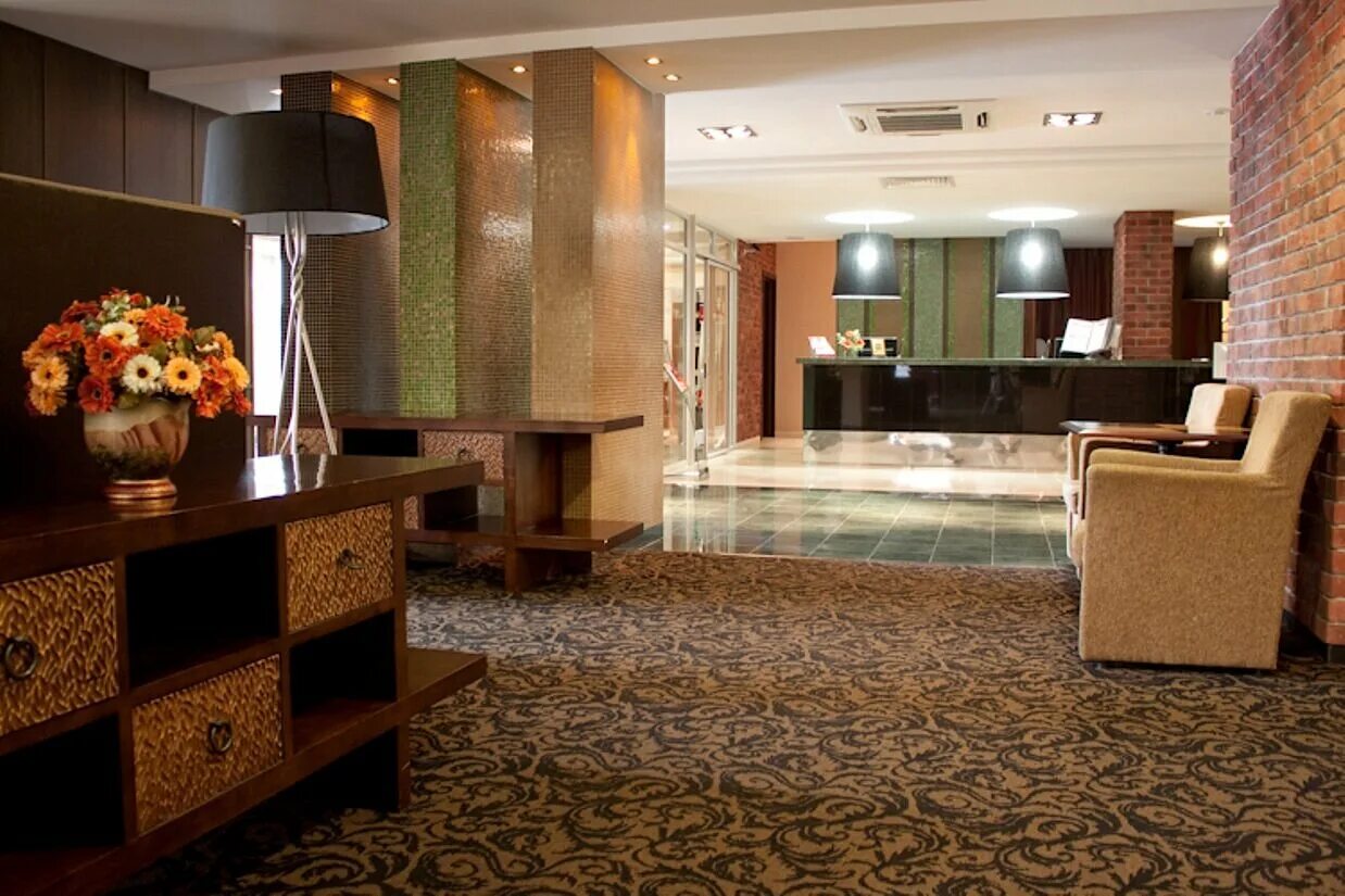 Бенефит плаза зал конгресс. Бенефис отель воронеж. Бенефис отель воронеж. Отель бенефит плаза воронеж. Бенефит плаза конгресс отель воронеж.