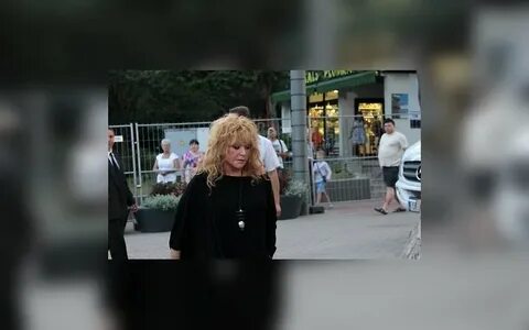 Фото пугачевой в юрмале