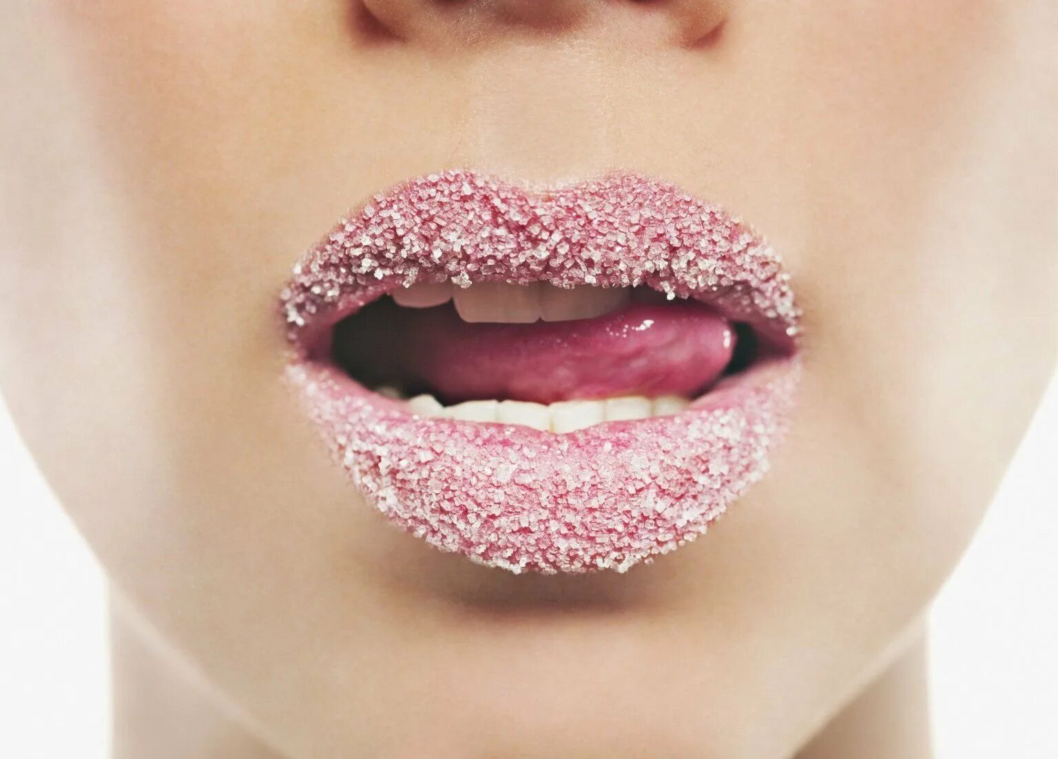 Обветренные губы в домашних условиях. Красивые губы. Красивые губки. Губки женские. Красивые губки девушек.