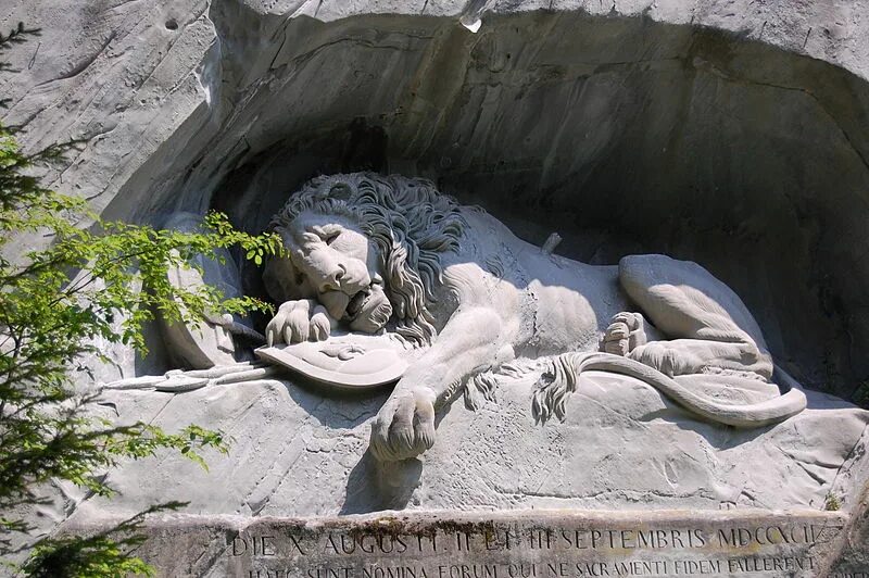 Лев люцерна. Люцерн швейцария лев. памятник «умирающий лев» в люцерне, швейцария.. люцерн лев в скале. памятник швейцарским гвардейцам в люцерне.