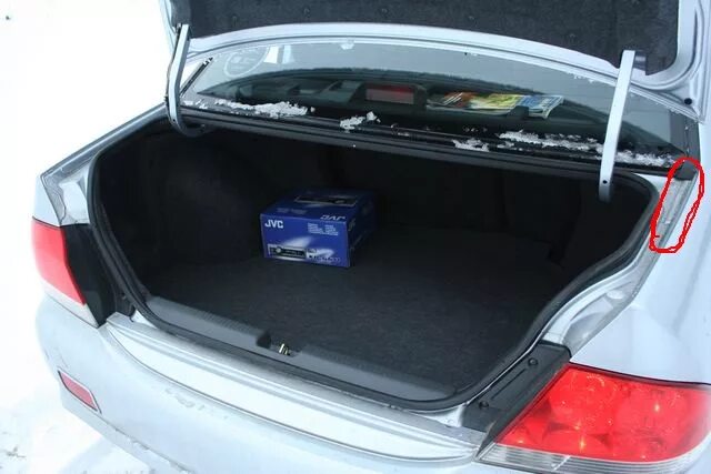 Фанерный пол в багажник. - Mitsubishi Lancer IX, 1,6 л, 2005 года автозвук DRIVE