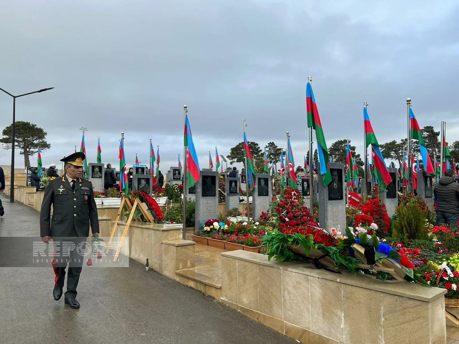 Азербайджан в ноябре. День Победы в Азербайджане. 8 Ноября Азербайджан. Цветок Победы Азербайджана. 8 Ноября день Победы в Азербайджане.