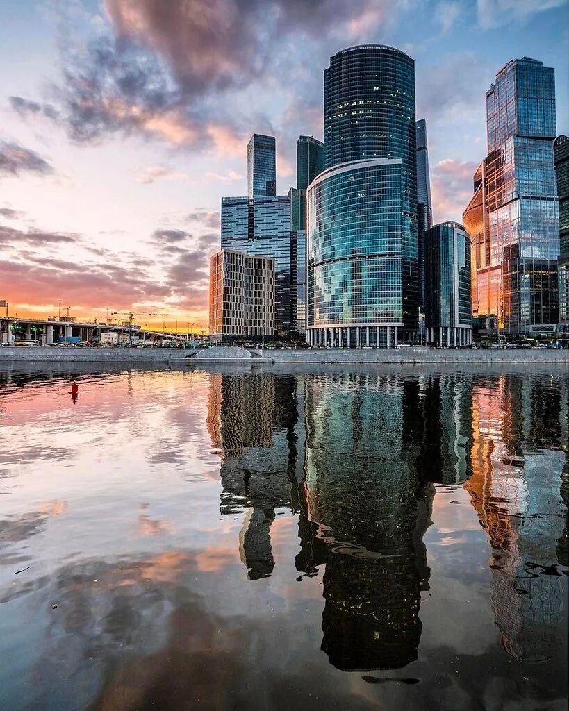 Картинка сити. Здания Москоу Сити. Москва Сити 2001. Москва Сити 8к. Москва Сити 1999.