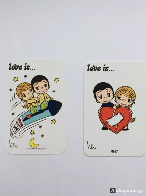 Карточки ис. Карточки Love is. Игра Love is. Карточки любви. Настольная игра лов из.