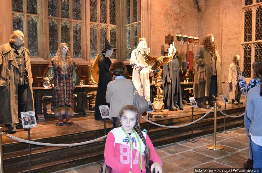 Slytherin common room Slytherin common room, Castle layout, Slytherin