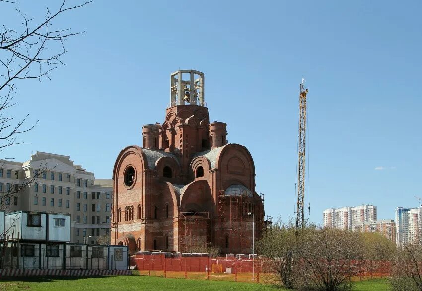 Мичуринский проспект храм иверской. Храм в очаково-матвеевское. храм иверской в очаково. храм иверской богоматери в очаково матвеевском. храм на мичуринском,68.