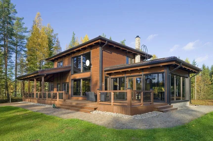 Light in timber framed house free image download