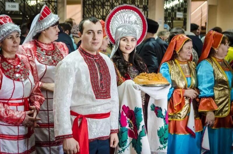 Крещенные татары. Татары крещены. Татары крещены. Национальный костюм крещеных татар. Кряшены крещеные татары.