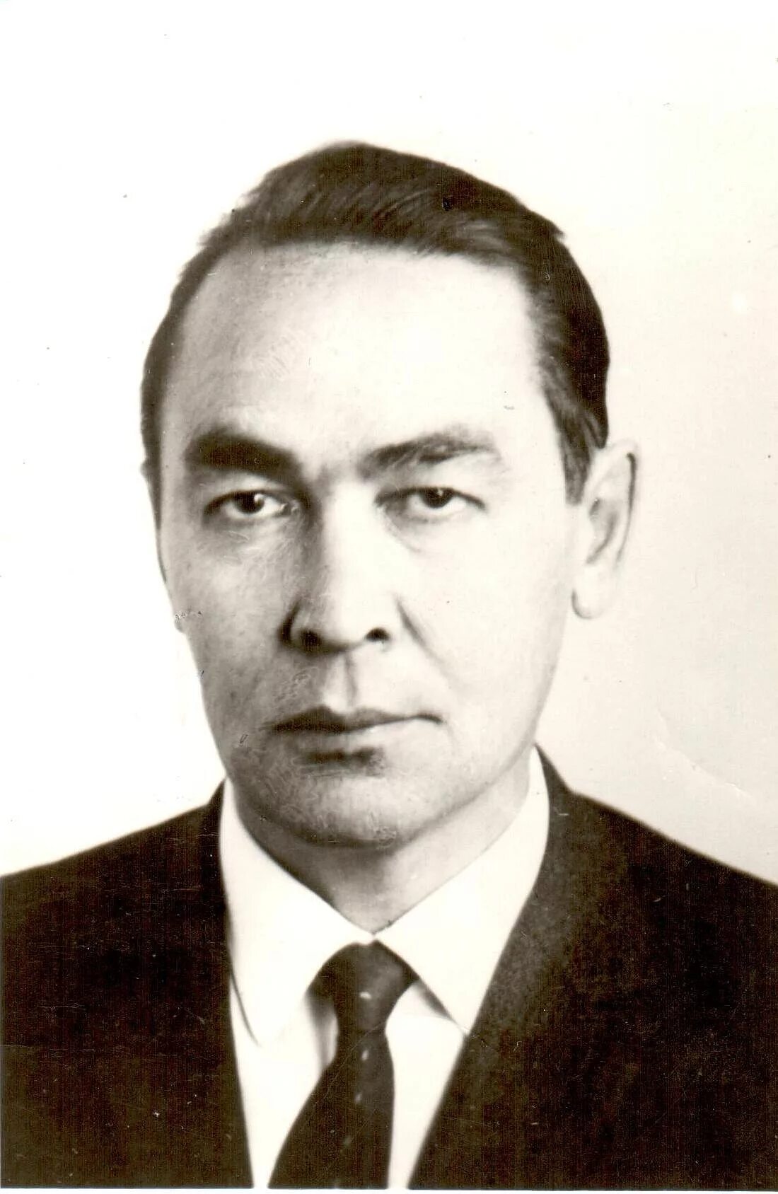 Башкирские языковеды. Ахнаф юлдашев. башкирские лингвисты. мензелинский говор татарского. татарские лингвисты башкортостана.