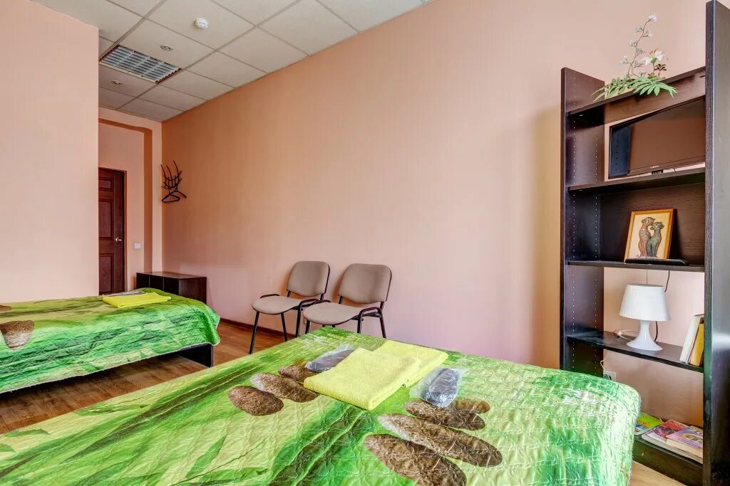 Южный порт отель москва. Четырехместный номер в гостинице в москве. Гостиница порт. Port inn санкт-петербург. Отель южный порт на кожуховской.