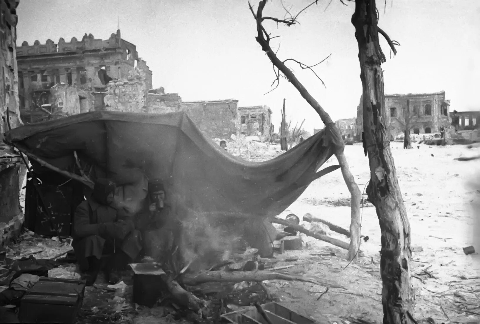 Разрушенный волгоград. Сталинград 1943 год. Сталинград фотографии 1943. Цветные снимки Сталинграда 1943.