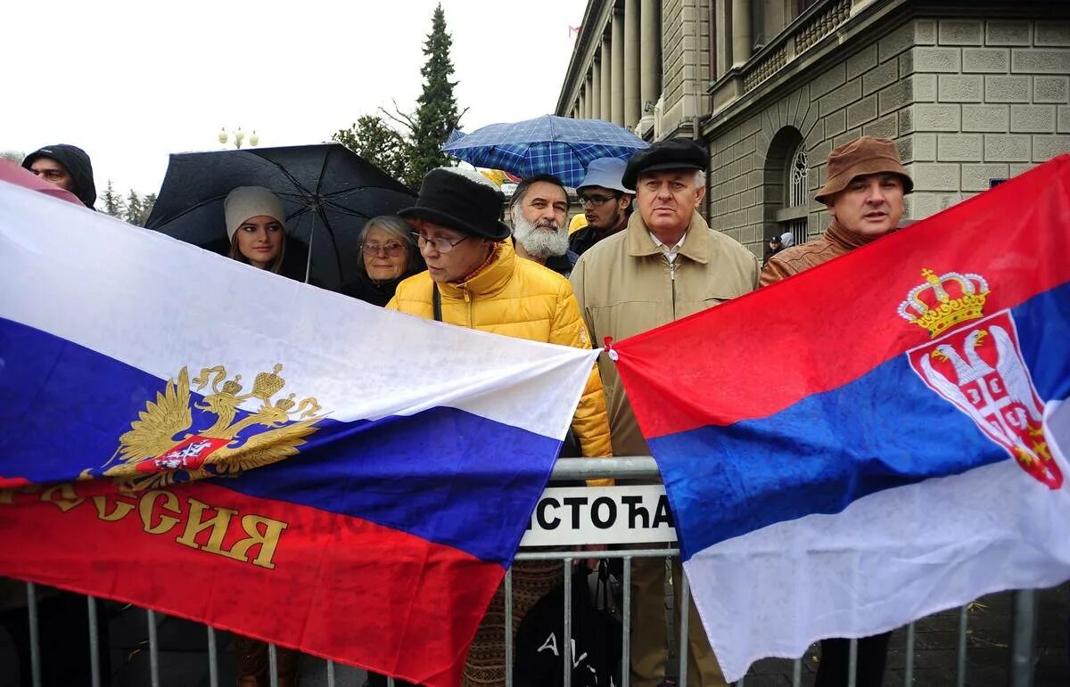 Про русских сербии. Сербия и Россия. Сербско-Российская Дружба. Российско-сербские отношения. Сербия Россия Дружба.