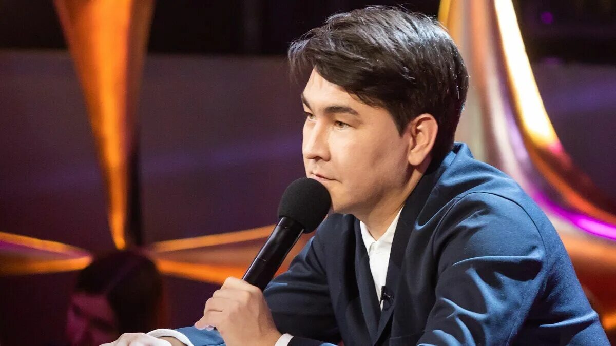 Мусагалиев ничего. Азамат мусагалиев. азамат мусагалиев капитаны квн. азамат мусагалиев молодой. азамат мусагалиев биография.