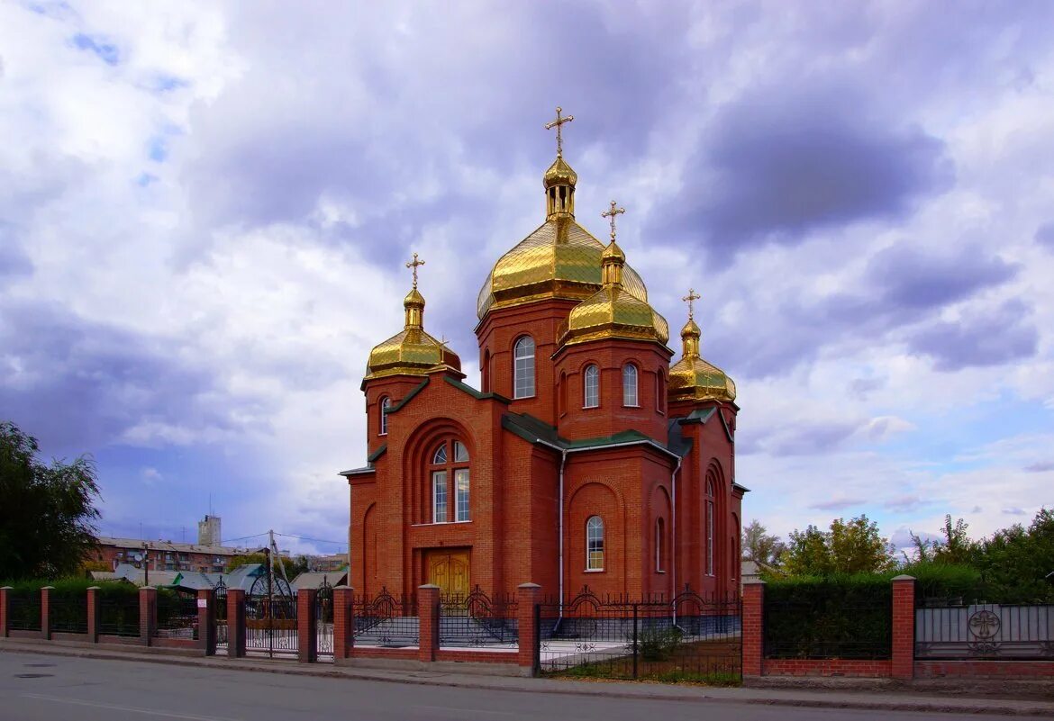 Церковь иначе. Собор покрова пресвятой богородицы (караганда). храм рождества пресвятой богородицы в караганде. католическая церковь караганда майкудук. юго восток караганда собор.