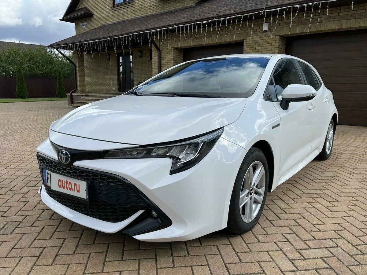 Гибрид минск. Toyota Corolla 2019. Toyota Corolla XII. Corolla 2019. Тойота Королла е 210 2019 выпуск.