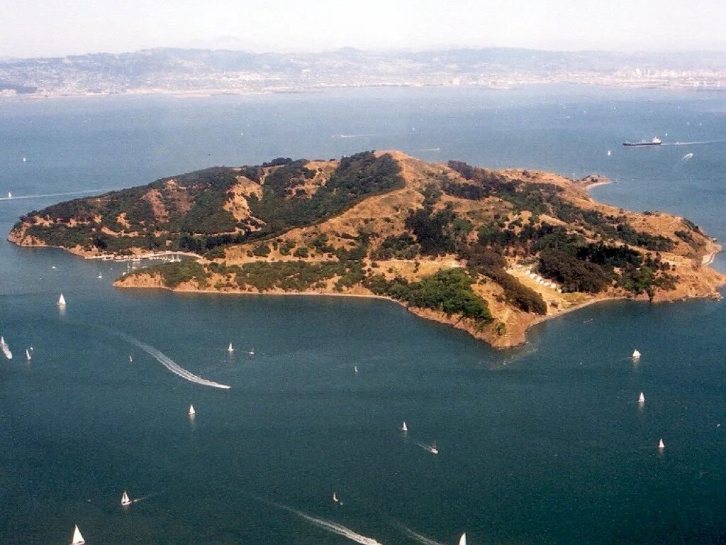 Island zone. Энджел Айленд. Остров ангела Сан-Франциско. Энджел (остров). Ангельский остров.