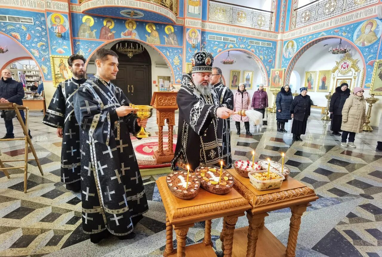 Южно-Сахалинская и курильская епархия. Пятница первой седмицы Великого. Церкви Южно-Сахалинска. Храмы и соборы в Южно-Сахалинск.