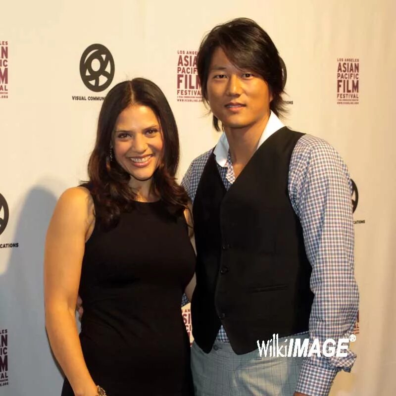 Мики йим. Сон кан и его жена мики йим. Мики йим. Мики йим. Мики йим и сон кан.