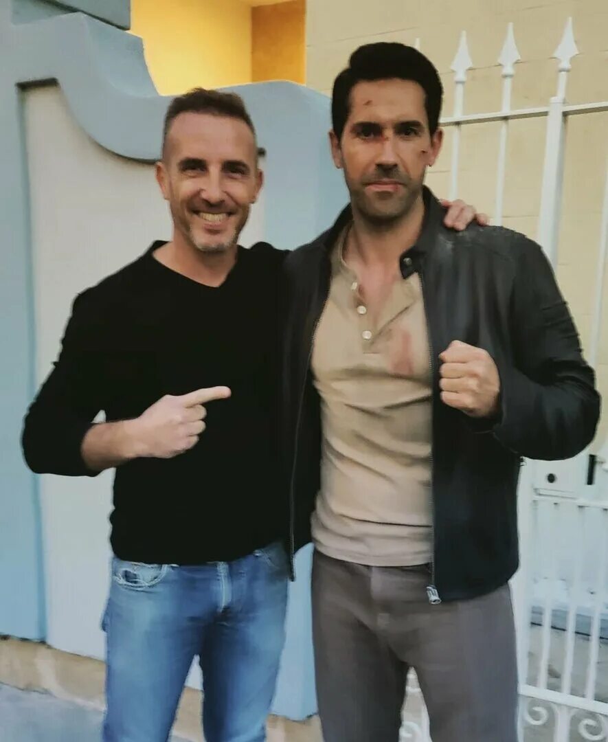 Hitman 3 2 миссия. To catch a killer 2022posters. несчастный случай отпуск хитмана. несчастный случай отпуск хитмана.