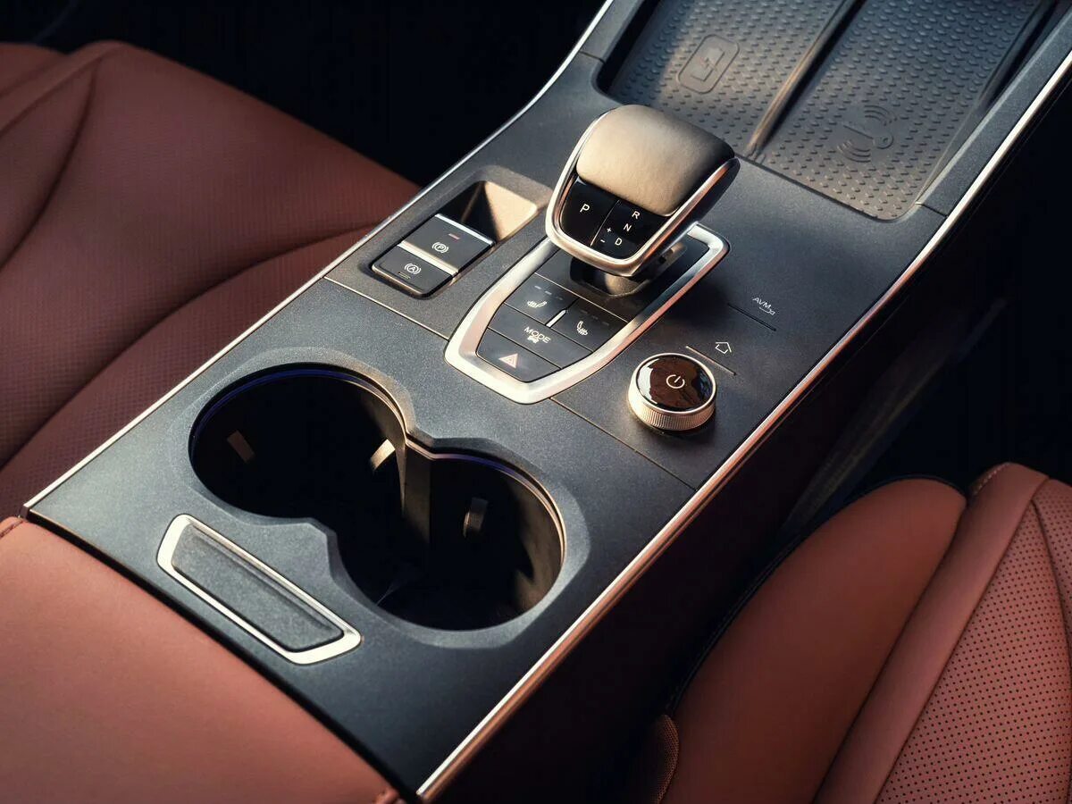 Omoda видеорегистратор. Chery omoda 5. omoda c5 2025. omoda 5 2025. omoda c5 2025 салон.
