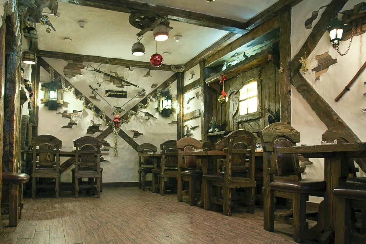 Ресторан кабанчик москва. Харчевня суздаль. Трактир кукушка калуга. Ресторан купец на лобненской фото. Трактир посиделкин сергиев.