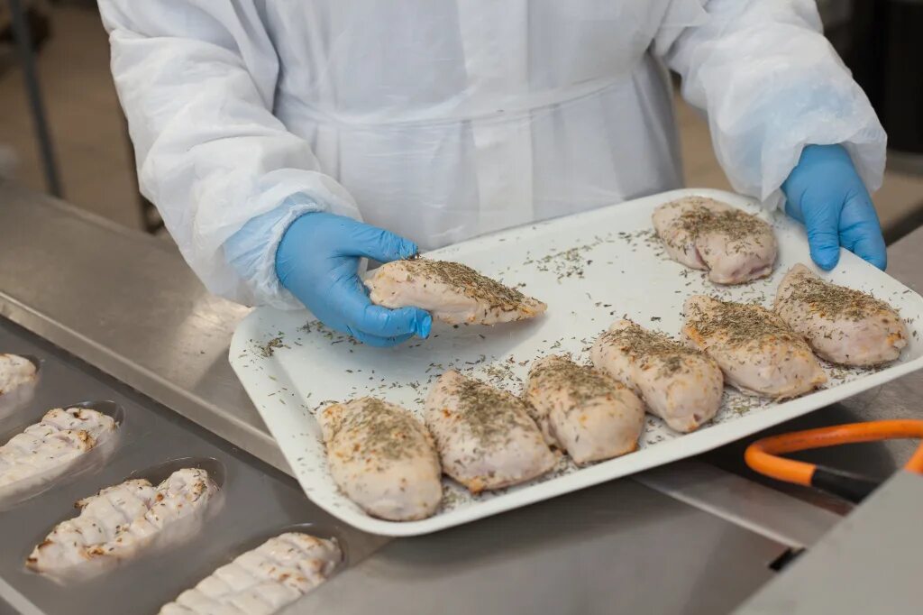 Полуфабрикаты. Замороженные полуфабрикаты. Изготавливают полуфабрикаты. Цех мясных полуфабрикатов. Цех полуфабрикатов.