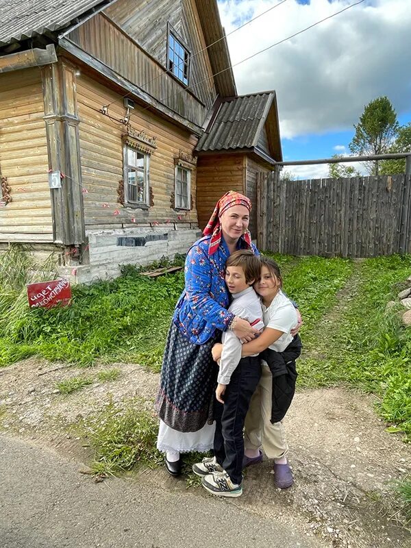 Деревня враги