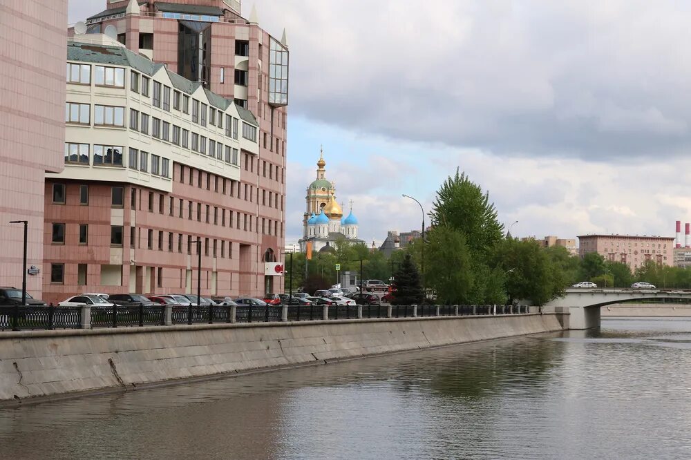 Балчуг фото. Остров Балчуг. Замоскворечье остров Балчуг. Балчугом-болотный остров. Храмы на острове Балчуг.